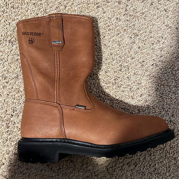 Wolverine Boots and Shoes - Picture 2 of 9